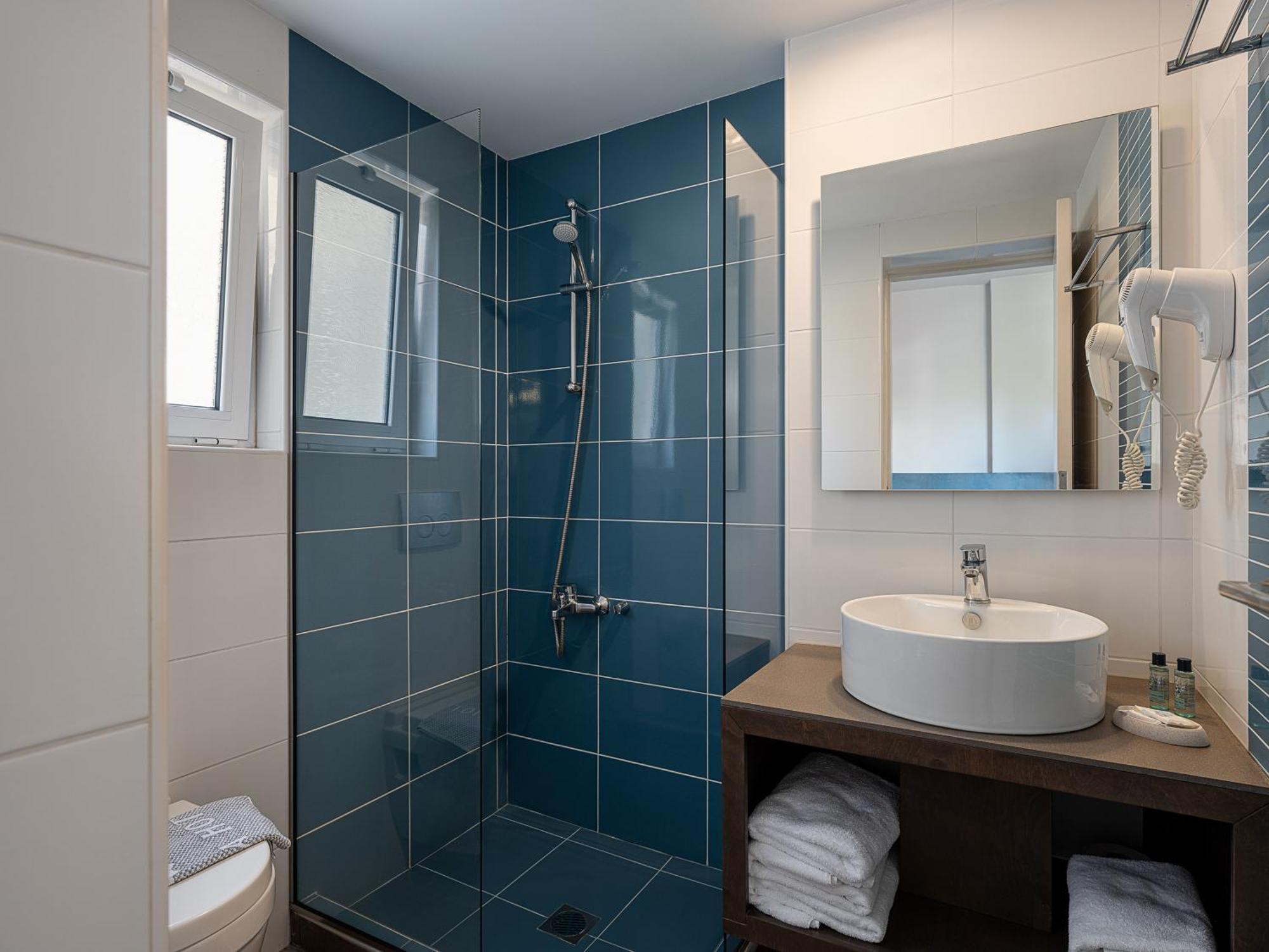 Alexia Beach Hotel Agia Marina  Bagian luar foto