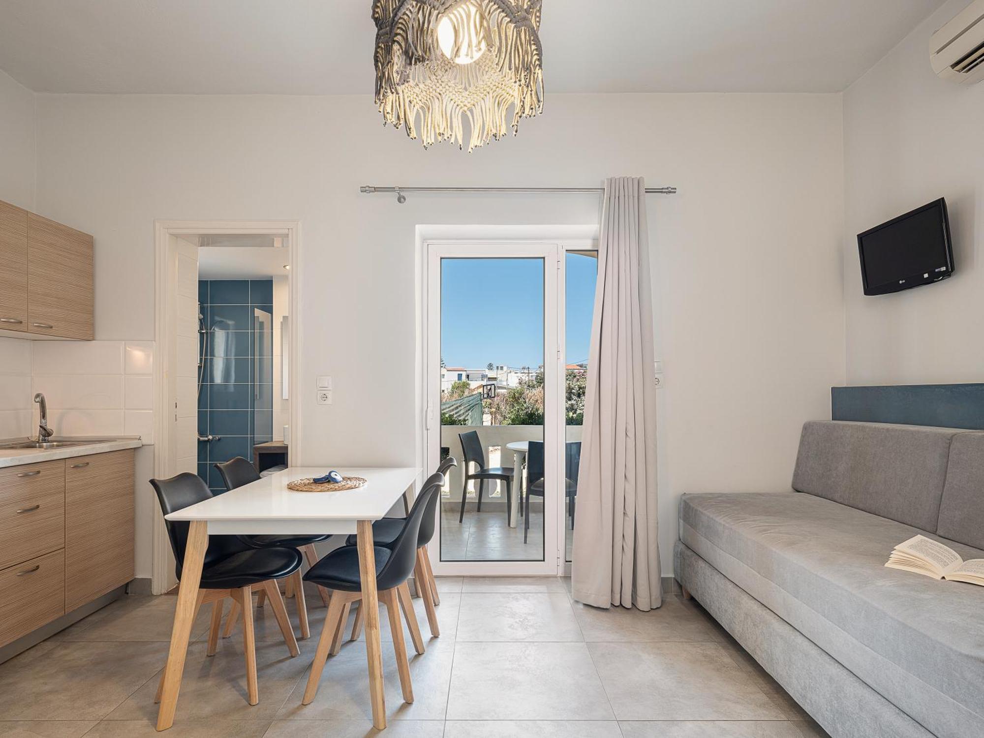 Alexia Beach Hotel Agia Marina  Bagian luar foto