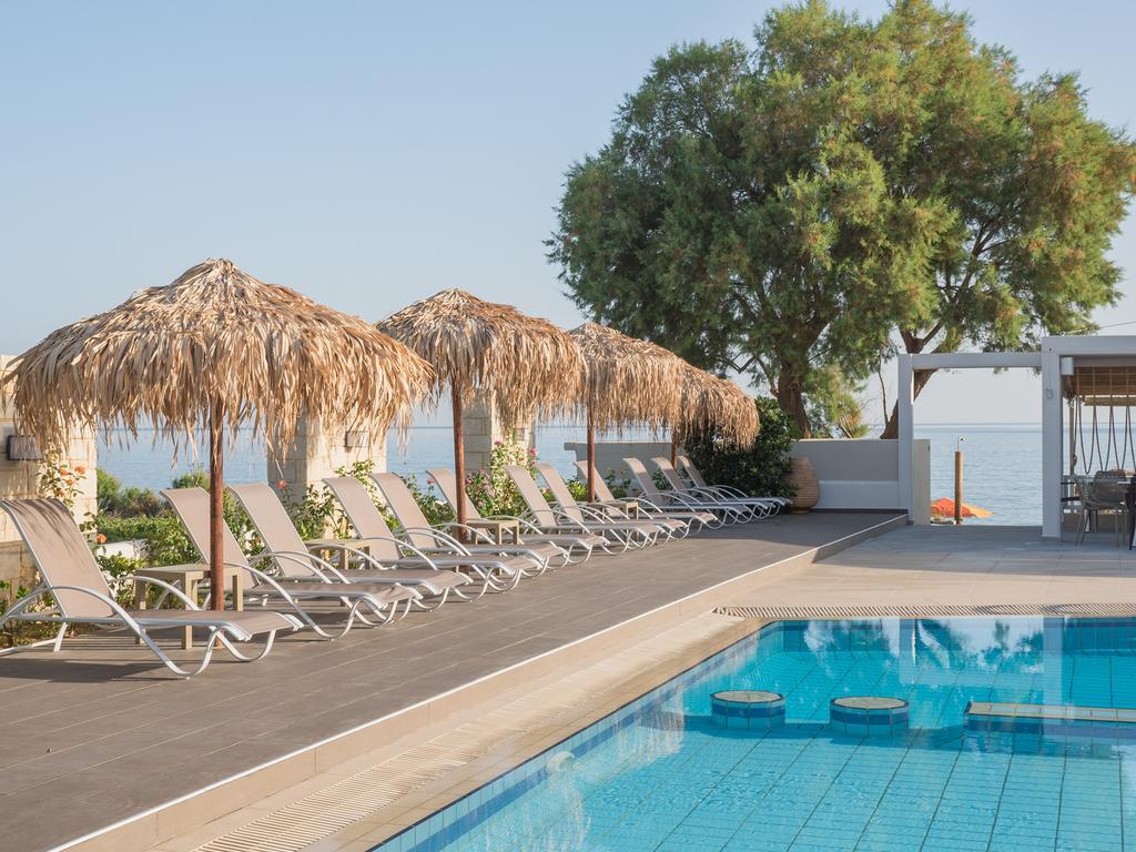 Alexia Beach Hotel Agia Marina  Bagian luar foto