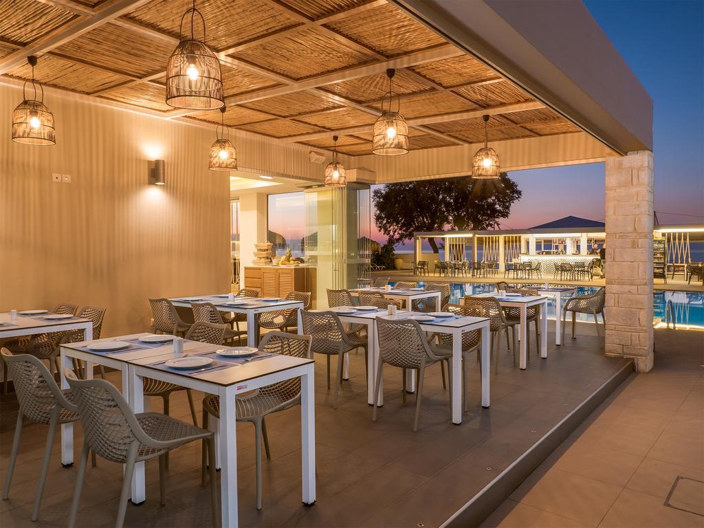 Alexia Beach Hotel Agia Marina  Bagian luar foto